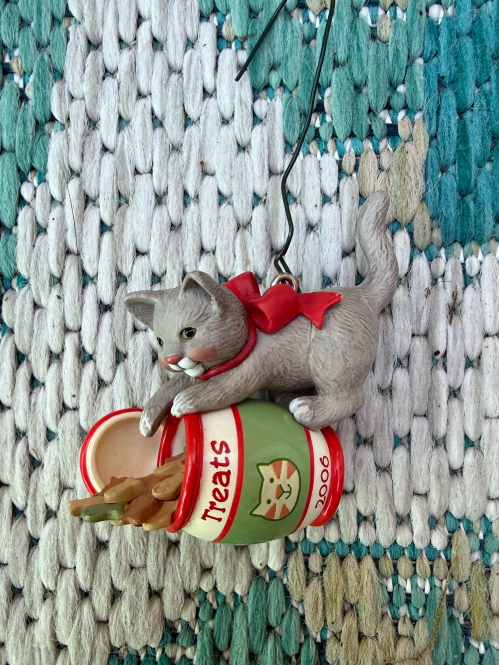 Hallmark vintage 2006 cat on jar of treats Christmas ornament.